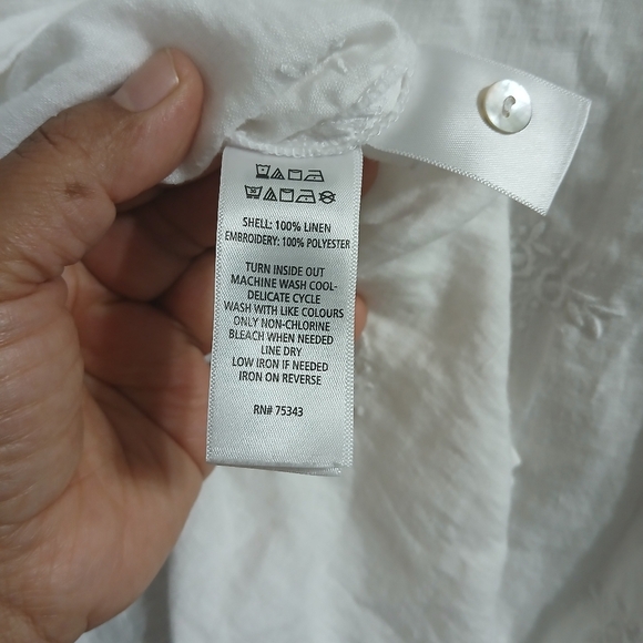 White Embroidered Women's Top‎ - Picture 10 of 11